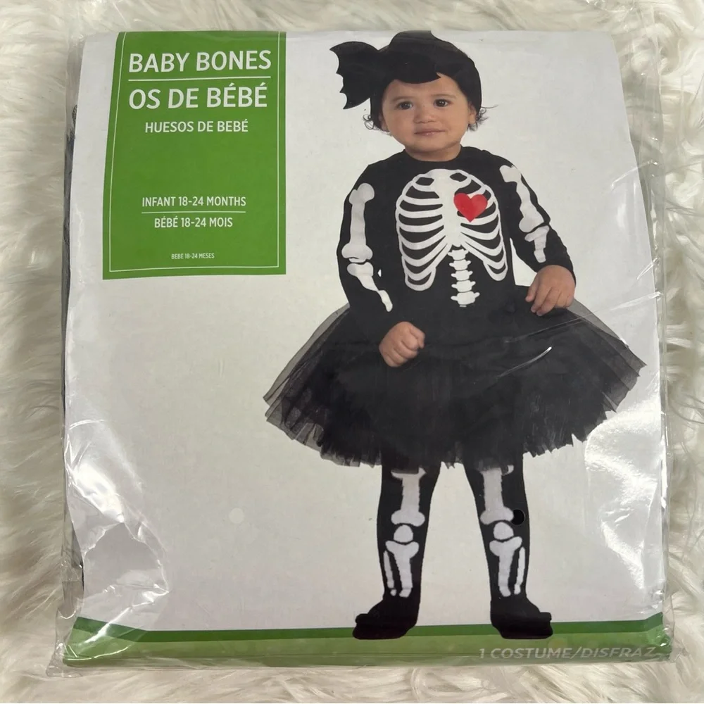 Baby Bones Skeleton with a heart Costume NEW 18-24 months Halloween costume